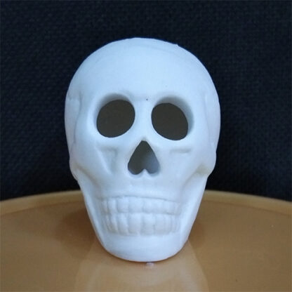 HOS1 (Halloween skull-unglazed)